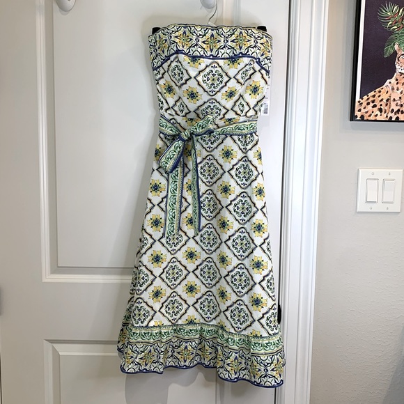 ANTONIO MELANI Dresses & Skirts - Antonio Melani Valerie Strapless Midi Dress